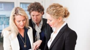 Was muss ein Mietinteressent für eine Gewerbeimmobilie vorbereiten?